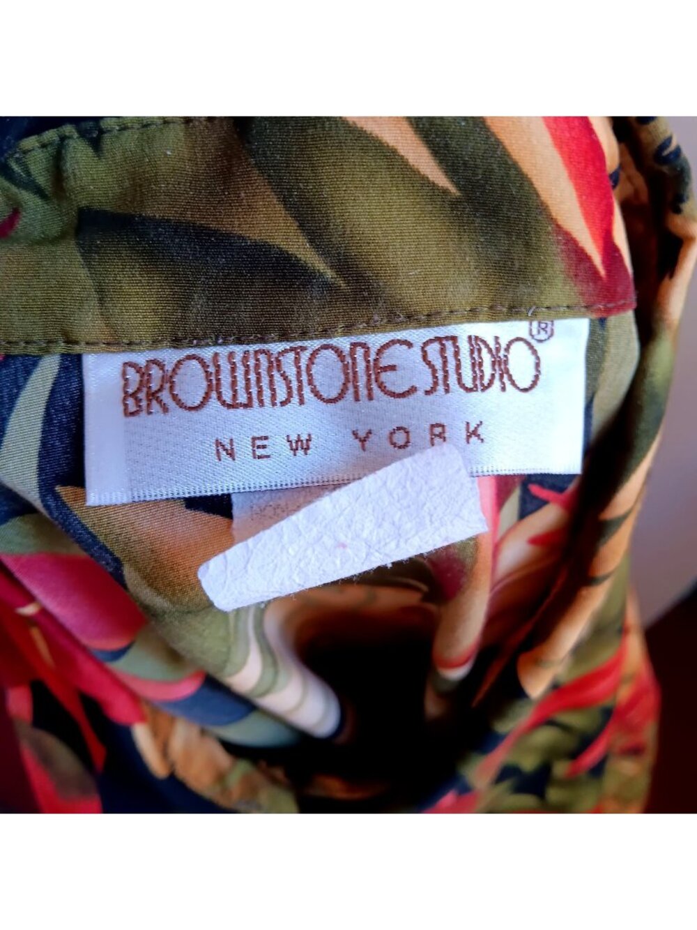 True Vintage Top XL Brownstone Studio 1990's Tropical Print Button-Up Blouse
